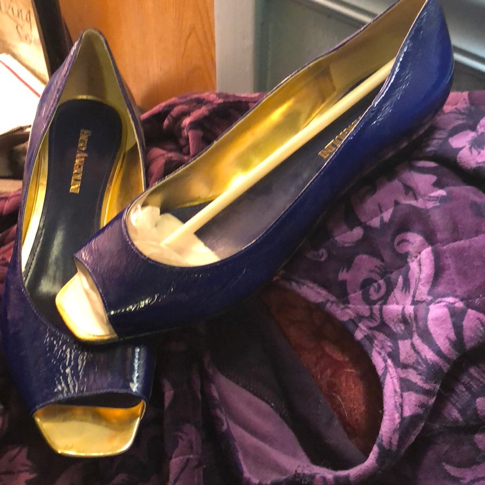 Enzo angiolini new royal blue patent peep toe